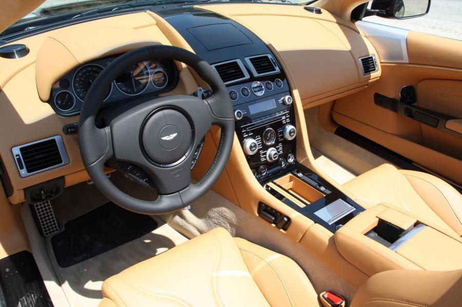 Торпедо Aston Martin DBS Volante 2009 года  (NA) (фото 20 из 31)